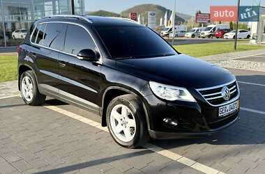 Внедорожник / Кроссовер Volkswagen Tiguan 2009 в 