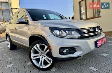 Позашляховик / Кросовер Volkswagen Tiguan 2012 в 