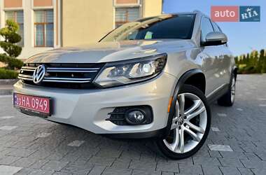 Позашляховик / Кросовер Volkswagen Tiguan 2012 в 