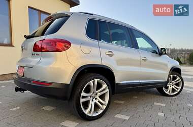 Позашляховик / Кросовер Volkswagen Tiguan 2012 в 