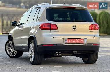 Позашляховик / Кросовер Volkswagen Tiguan 2012 в 