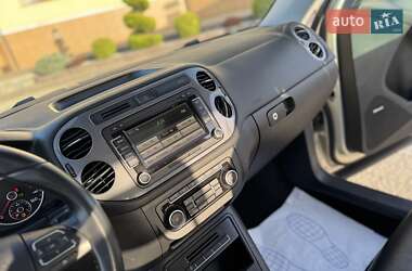 Позашляховик / Кросовер Volkswagen Tiguan 2012 в 