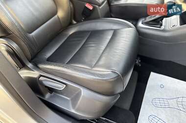 Позашляховик / Кросовер Volkswagen Tiguan 2012 в 