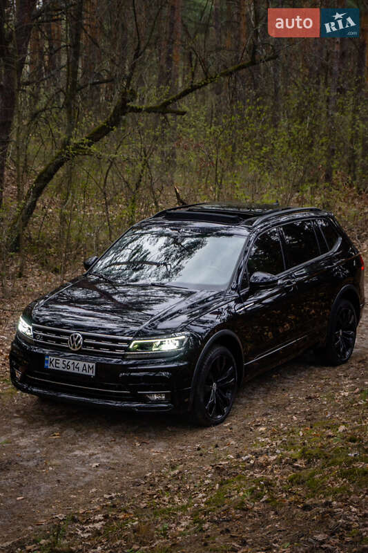 Позашляховик / Кросовер Volkswagen Tiguan 2020 в Дніпрі фото 12 Позашляховик / Кросовер Volkswagen Tiguan 2020 в Дніпрі