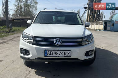 Внедорожник / Кроссовер Volkswagen Tiguan 2014 в 