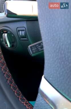 Внедорожник / Кроссовер Volkswagen Tiguan 2014 в 