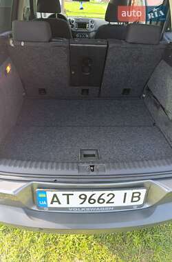 Позашляховик / Кросовер Volkswagen Tiguan 2012 в 