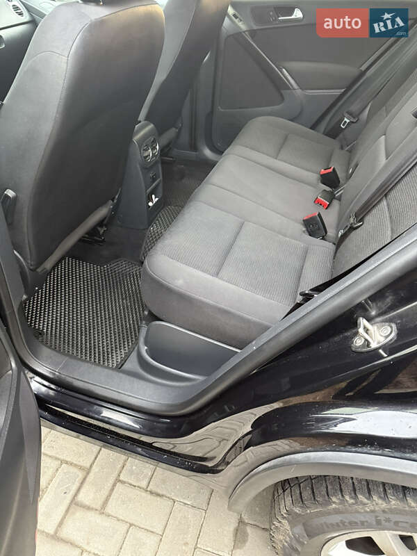 Внедорожник / Кроссовер Volkswagen Tiguan 2012 в Луцке