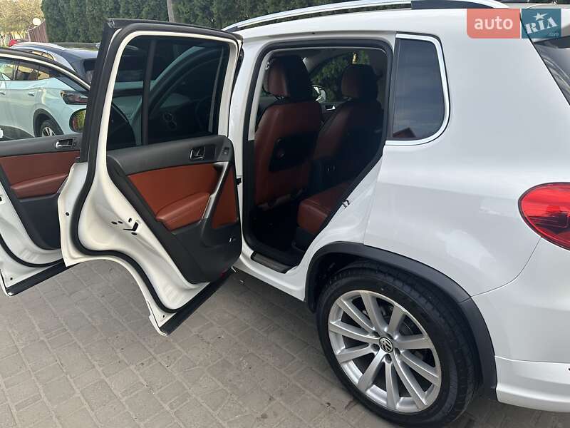 Позашляховик / Кросовер Volkswagen Tiguan 2009 в Радивиліві