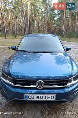 Позашляховик / Кросовер Volkswagen Tiguan 2019 в 