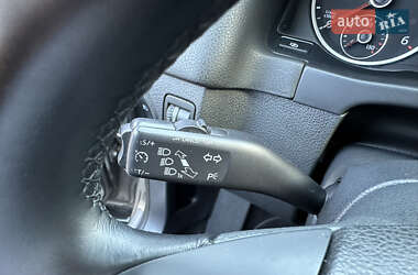 Внедорожник / Кроссовер Volkswagen Tiguan 2010 в 