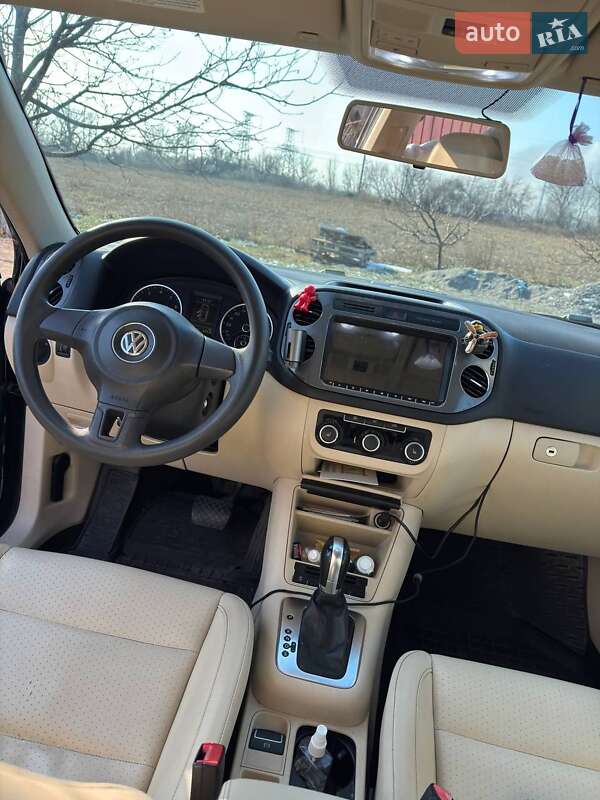 Внедорожник / Кроссовер Volkswagen Tiguan 2012 в Черкассах