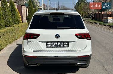 Внедорожник / Кроссовер Volkswagen Tiguan 2021 в 