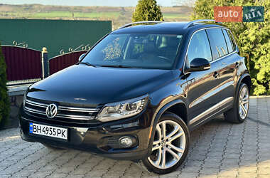 Позашляховик / Кросовер Volkswagen Tiguan 2012 в 