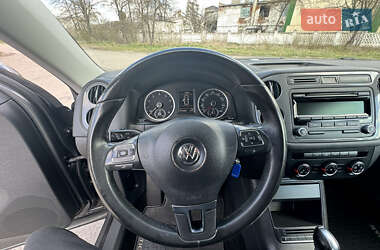 Позашляховик / Кросовер Volkswagen Tiguan 2014 в 