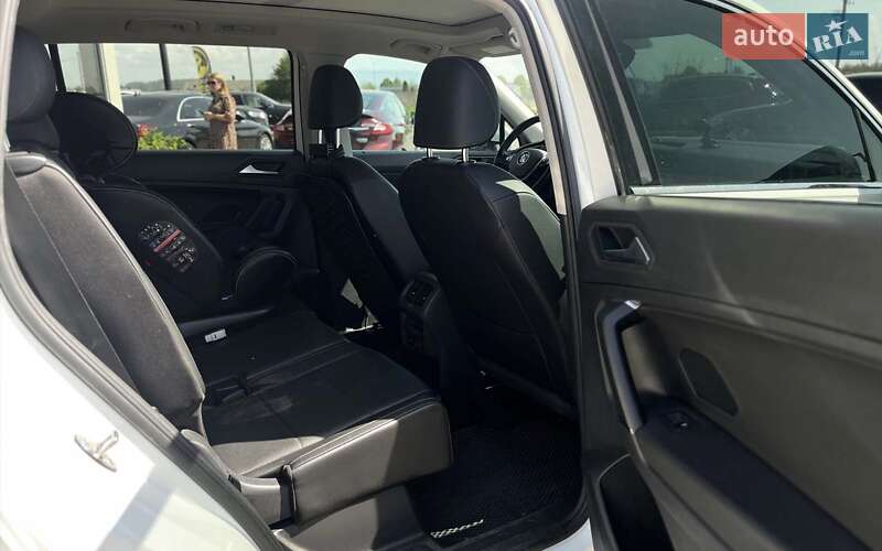 Внедорожник / Кроссовер Volkswagen Tiguan 2019 в Мукачево