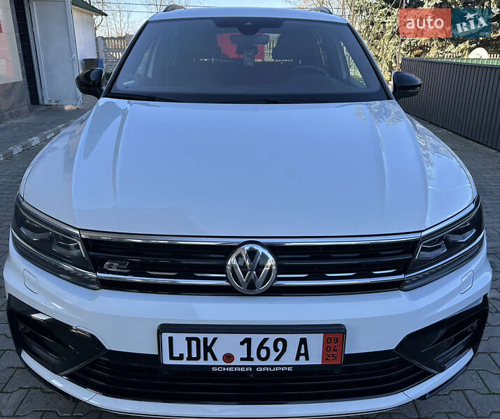 Внедорожник / Кроссовер Volkswagen Tiguan 2020 в 