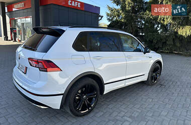 Внедорожник / Кроссовер Volkswagen Tiguan 2020 в 