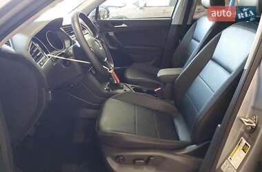 Позашляховик / Кросовер Volkswagen Tiguan 2019 в 