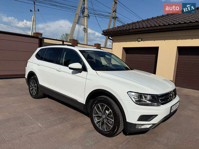 Внедорожник / Кроссовер Volkswagen Tiguan 2019 в Днепре