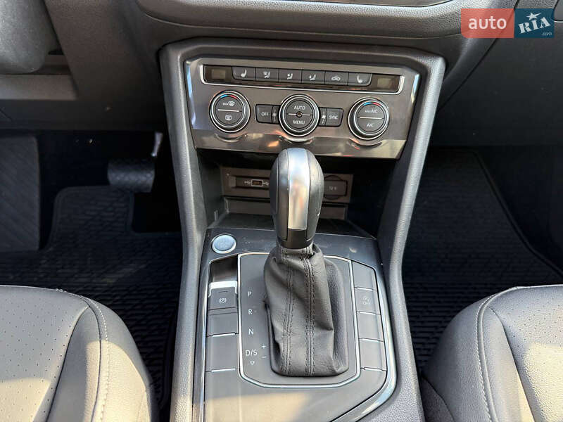 Внедорожник / Кроссовер Volkswagen Tiguan 2019 в Днепре