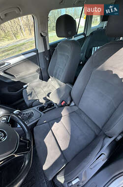 Внедорожник / Кроссовер Volkswagen Tiguan 2018 в 