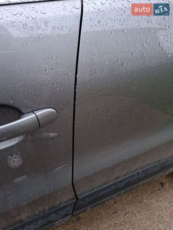 Позашляховик / Кросовер Volkswagen Tiguan 2010 в Снятині фото 37 Позашляховик / Кросовер Volkswagen Tiguan 2010 в Снятині