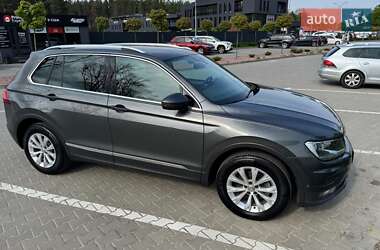Внедорожник / Кроссовер Volkswagen Tiguan 2020 в Львове