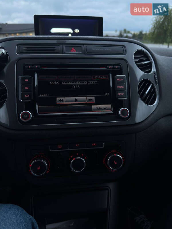 Внедорожник / Кроссовер Volkswagen Tiguan 2011 в Жовкве