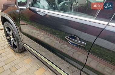 Позашляховик / Кросовер Volkswagen Tiguan 2009 в 