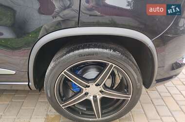 Позашляховик / Кросовер Volkswagen Tiguan 2009 в 