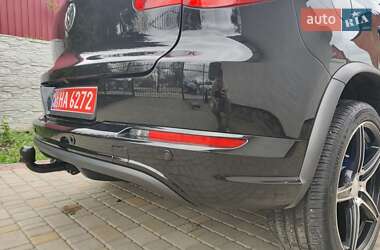 Позашляховик / Кросовер Volkswagen Tiguan 2009 в 