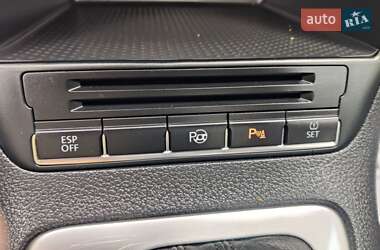 Позашляховик / Кросовер Volkswagen Tiguan 2009 в 
