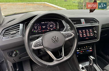 Внедорожник / Кроссовер Volkswagen Tiguan 2021 в 
