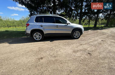 Внедорожник / Кроссовер Volkswagen Tiguan 2010 в Городенке