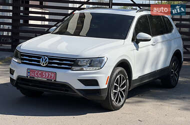 Внедорожник / Кроссовер Volkswagen Tiguan 2017 в Днепре