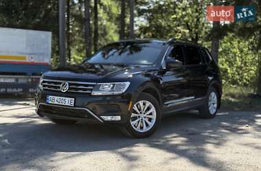 Внедорожник / Кроссовер Volkswagen Tiguan 2018 в Мурованых Куриловцах