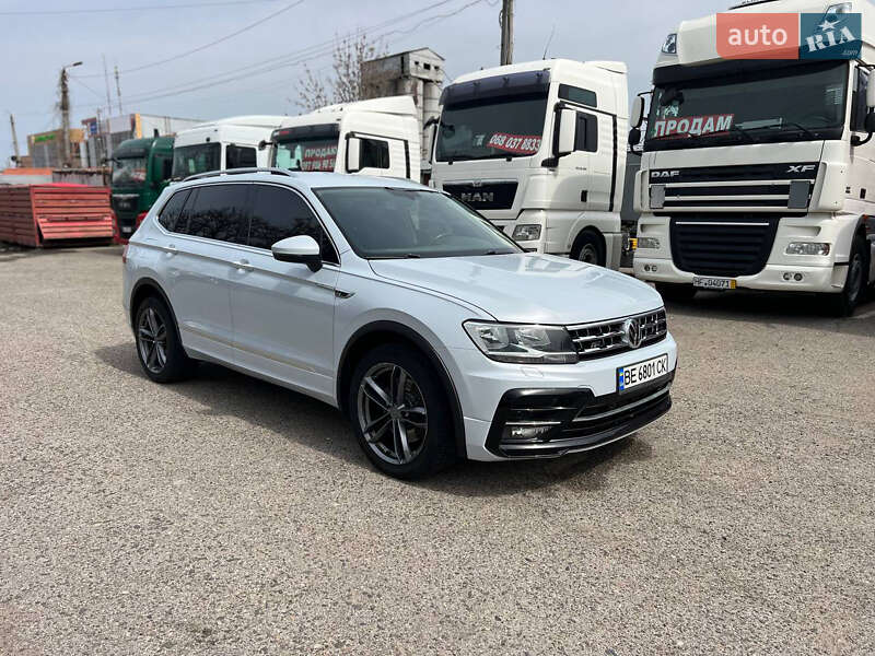 Внедорожник / Кроссовер Volkswagen Tiguan 2017 в Николаеве фото 4 Внедорожник / Кроссовер Volkswagen Tiguan 2017 в Николаеве