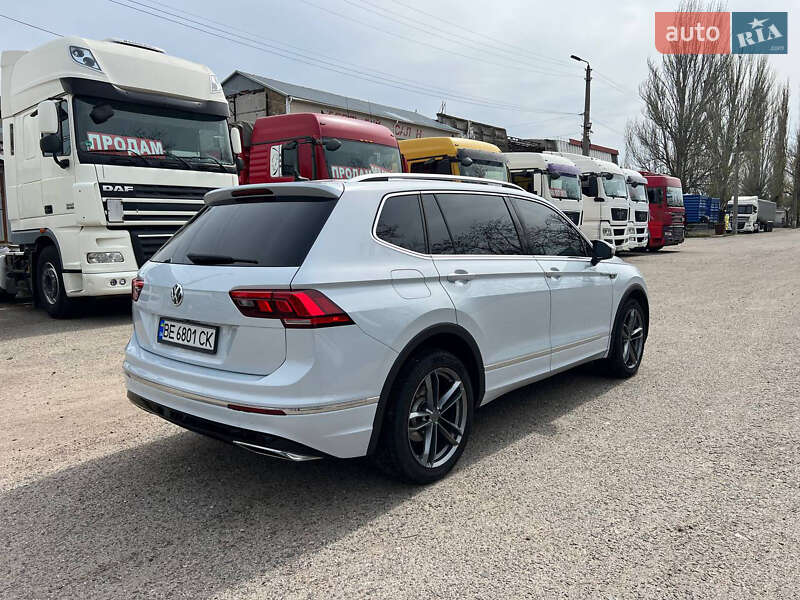 Внедорожник / Кроссовер Volkswagen Tiguan 2017 в Николаеве фото 6 Внедорожник / Кроссовер Volkswagen Tiguan 2017 в Николаеве