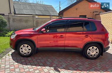 Внедорожник / Кроссовер Volkswagen Tiguan 2008 в 