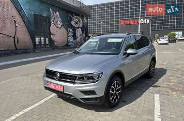 Внедорожник / Кроссовер Volkswagen Tiguan 2021 в Луцке