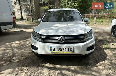 Внедорожник / Кроссовер Volkswagen Tiguan 2014 в Полтаве