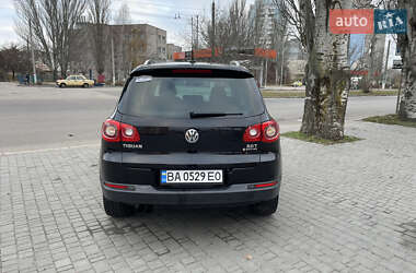 Позашляховик / Кросовер Volkswagen Tiguan 2008 в 