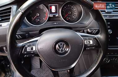 Позашляховик / Кросовер Volkswagen Tiguan 2018 в 