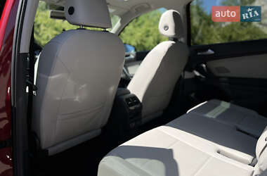 Внедорожник / Кроссовер Volkswagen Tiguan 2019 в 