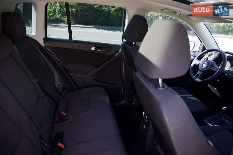 Внедорожник / Кроссовер Volkswagen Tiguan 2012 в Киеве