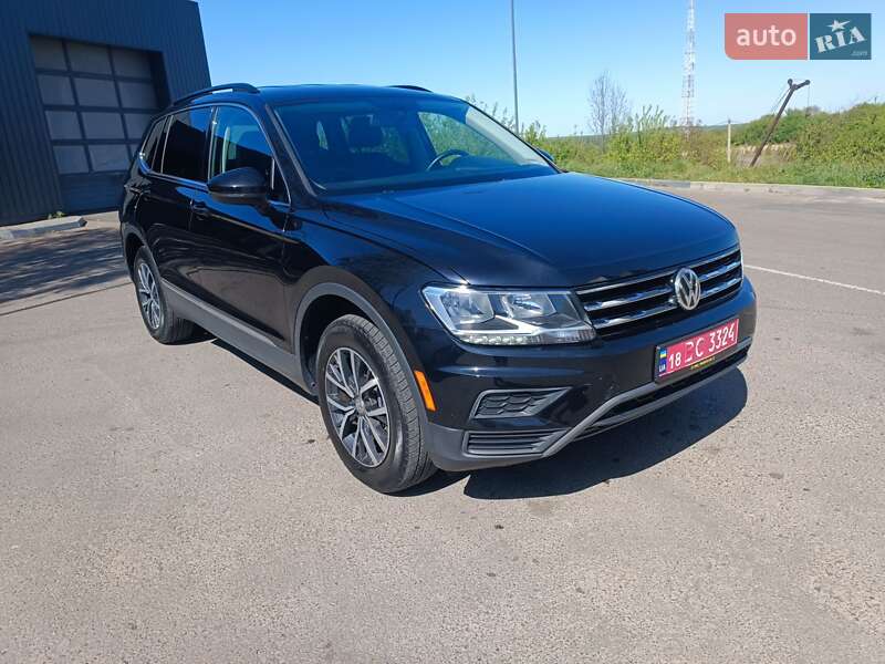 Внедорожник / Кроссовер Volkswagen Tiguan 2020 в 