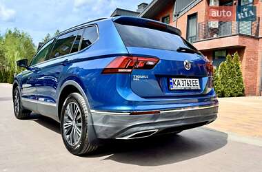 Внедорожник / Кроссовер Volkswagen Tiguan 2018 в 