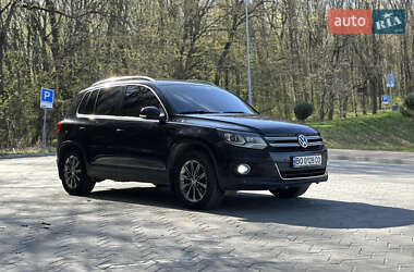 Внедорожник / Кроссовер Volkswagen Tiguan 2012 в 