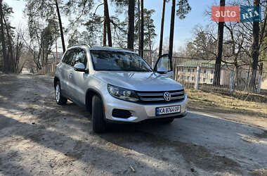 Внедорожник / Кроссовер Volkswagen Tiguan 2017 в 